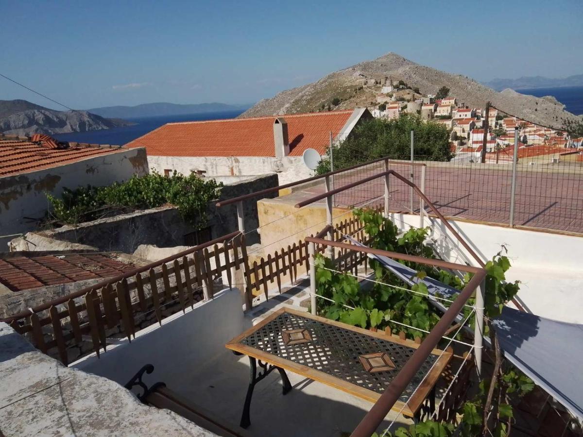Marthas Traditional House Symi Exteriör bild