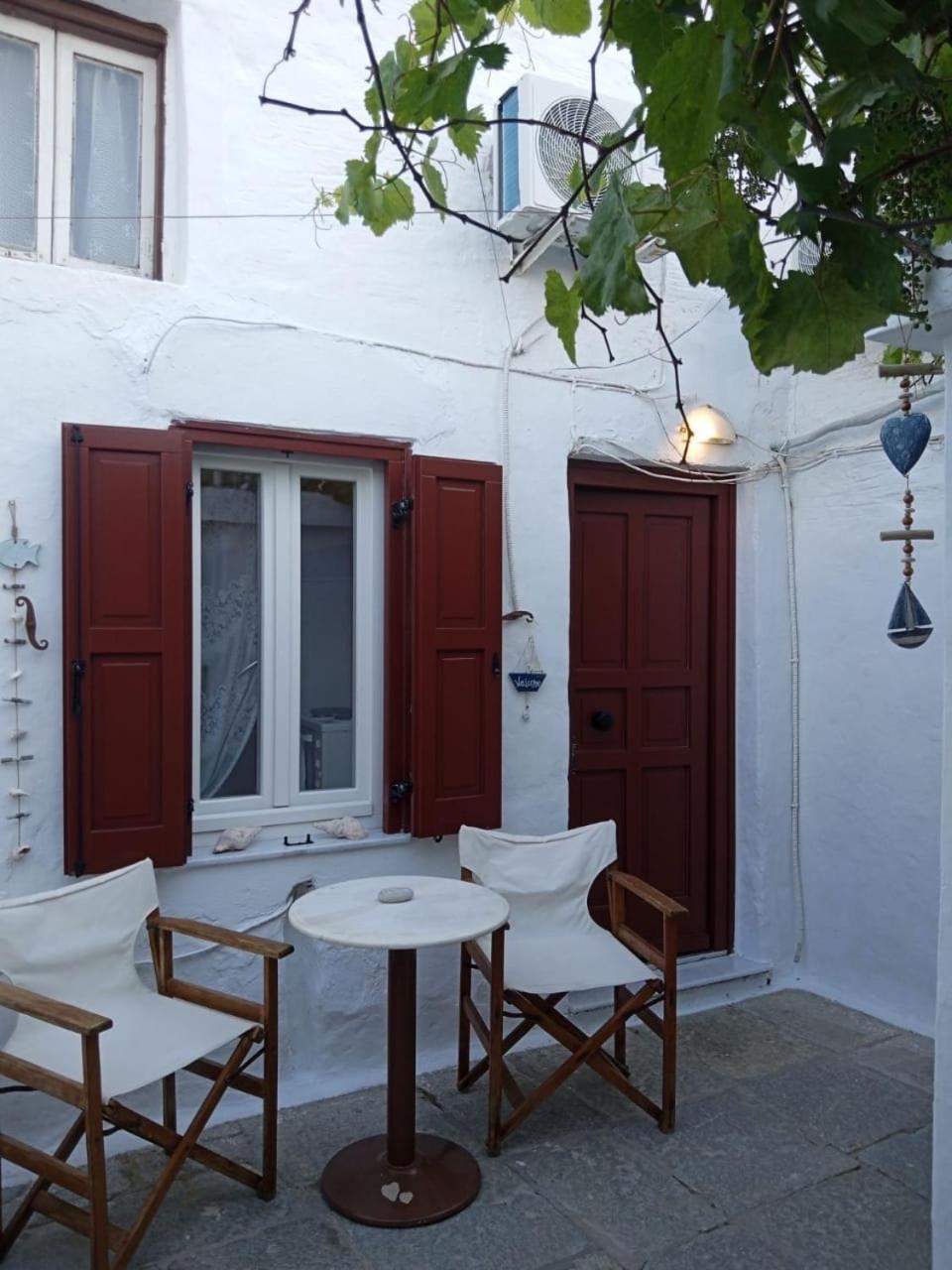 Marthas Traditional House Symi Exteriör bild